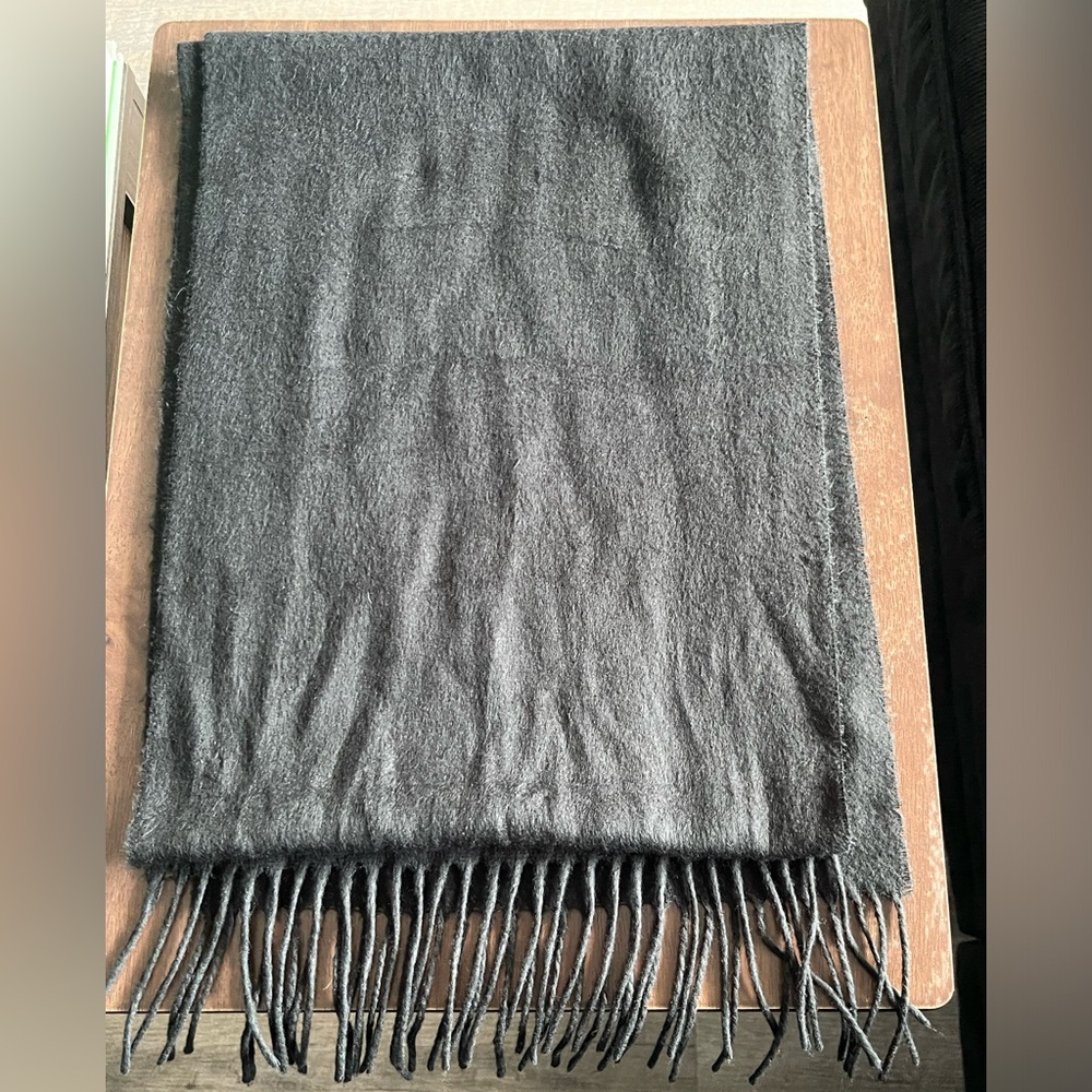 Black Scarf Men’s